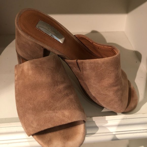 Halogen Freda Suede Slip On Heeled Mules size 7 - worn 3 times - Picture 3 of 7